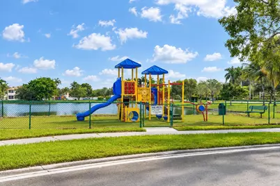 1551 NW 132nd Avenue, Pembroke Pines, FL 33028 - Photo 42