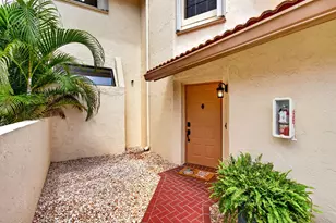 8320 Waterline Dr, Boynton Beach, FL 33472 - Photo 4