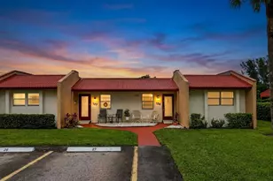 125 Lake Anne Dr, West Palm Beach, FL 33411 - Photo 1