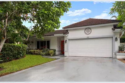 396 Redwood Lane, Boca Raton, FL 33487 - Photo 2
