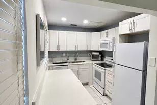 164 Mansfield D, Boca Raton, FL 33434 - Photo 2
