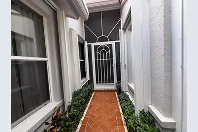 7702 Majestic Palm Drive, Boynton Beach, FL 33437 - Photo 44