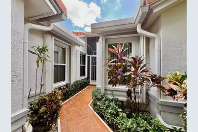 7702 Majestic Palm Drive, Boynton Beach, FL 33437 - Photo 2