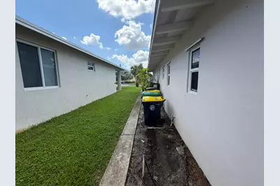 37 SE 14th Street #12, Dania Beach, FL 33004 - Photo 22