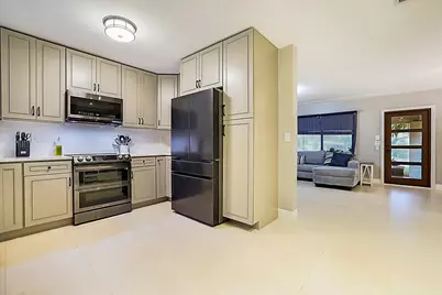 1701 SW 32nd Court, Fort Lauderdale, FL 33315 - Photo 2