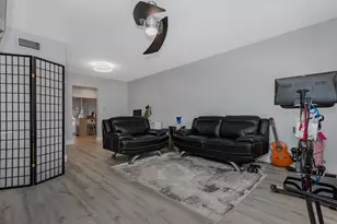 7610 NW 1st St, Margate, FL 33063 - Photo 6