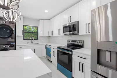 2999 NE 2nd Avenue, Boca Raton, FL 33431 - Photo 10
