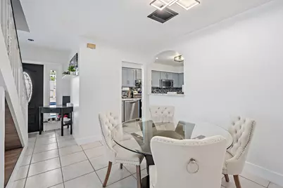 601 Vision Court, Palm Beach Gardens, FL 33418 - Photo 8