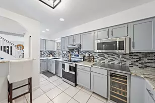 601 Vision Ct, Palm Beach Gardens, FL 33418 - Photo 4