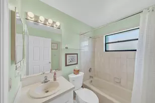 142 Parkwood Dr, Royal Palm Beach, FL 33411 - Photo 54