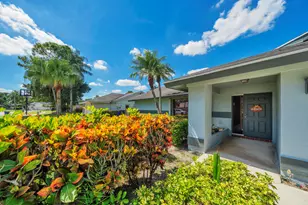 142 Parkwood Dr, Royal Palm Beach, FL 33411 - Photo 6