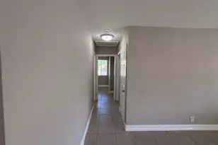 400 Metcalf Ct, West Palm Beach, FL 33407 - Photo 12