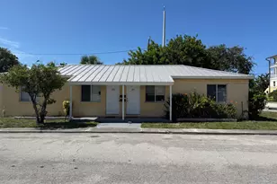 400 Metcalf Ct, West Palm Beach, FL 33407 - Photo 1