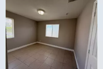 400 Metcalf Court, West Palm Beach, FL 33407 - Photo 8