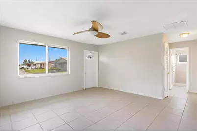 5207 NW 28th Avenue, Tamarac, FL 33309 - Photo 6