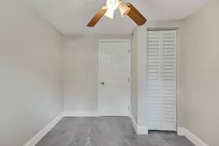 5073 SW 28th Ave, Dania Beach, FL 33312 - Photo 6