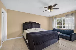 120 Sparrow Dr, Royal Palm Beach, FL 33411 - Photo 38