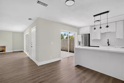 126 Lake Arbor Drive, Palm Springs, FL 33461 - Photo 28
