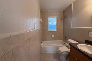 400 Metcalf Ct, West Palm Beach, FL 33407 - Photo 12