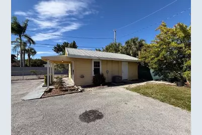 400 Metcalf Court, West Palm Beach, FL 33407 - Photo 14