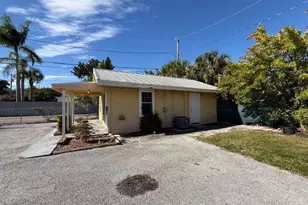 400 Metcalf Ct, West Palm Beach, FL 33407 - Photo 14