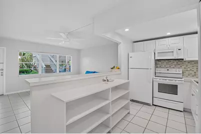 591 Fanshaw O, Boca Raton, FL 33434 - Photo 2