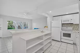591 Fanshaw O, Boca Raton, FL 33434 - Photo 2