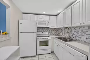 591 Fanshaw O, Boca Raton, FL 33434 - Photo 4