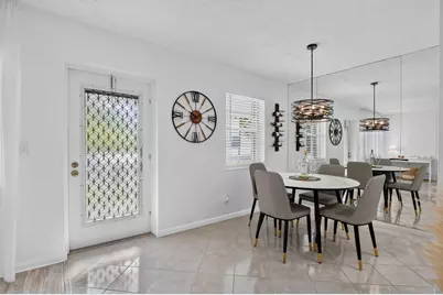 539 Durham S, Deerfield Beach, FL 33442 - Photo 6
