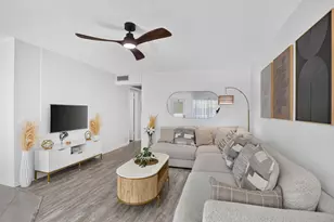 539 Durham S, Deerfield Beach, FL 33442 - Photo 2