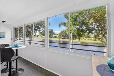 539 Durham S, Deerfield Beach, FL 33442 - Photo 10