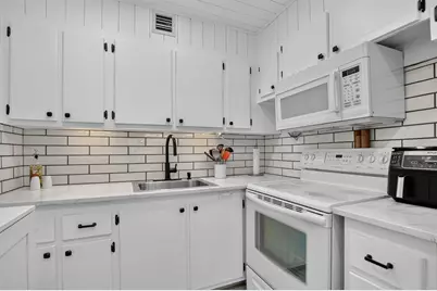 539 Durham S, Deerfield Beach, FL 33442 - Photo 4