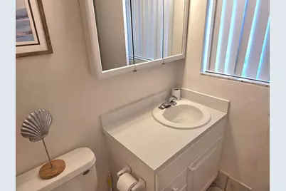 2100 NE 38th Street #110, Lighthouse Point, FL 33064 - Photo 14