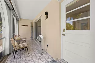 250 NE 20th St, Boca Raton, FL 33431 - Photo 24