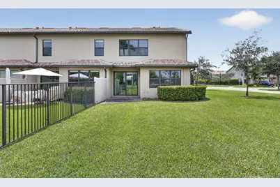 8245 Cadre Noir Road, Lake Worth, FL 33467 - Photo 10