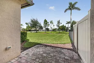 8245 Cadre Noir Rd, Lake Worth, FL 33467 - Photo 6