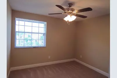 10430 Buena Ventura Drive, Boca Raton, FL 33498 - Photo 12