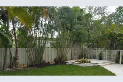 6908 NW 33rd Street, Margate, FL 33063 - Photo 10