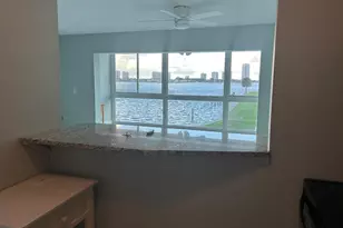 2936 Lake Shore Dr, Riviera Beach, FL 33404 - Photo 4