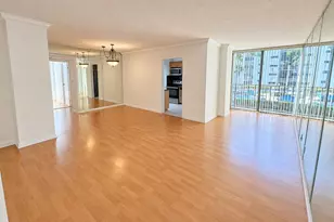 17021 N Bay Rd, Sunny Isles Beach, FL 33160 - Photo 2
