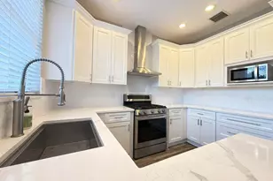 10735 Eveningwood Ct, Trinity, FL 34655 - Photo 16