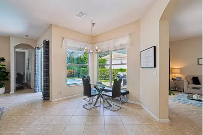 127 Palm Beach Plantation Boulevard, West Palm Beach, FL 33411 - Photo 20