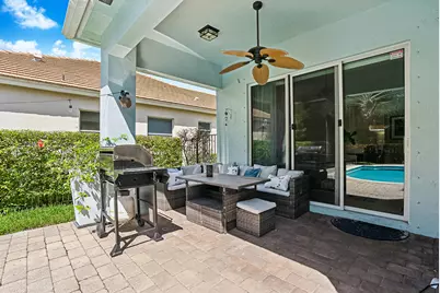 127 Palm Beach Plantation Boulevard, West Palm Beach, FL 33411 - Photo 16