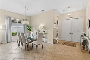 127 Palm Beach Plantation Blvd, West Palm Beach, FL 33411 - Photo 4