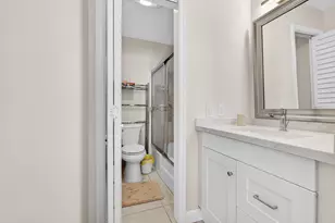 6359 Bay Club Dr, Fort Lauderdale, FL 33308 - Photo 24