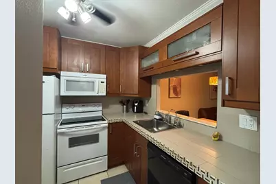 5171 W Oakland Park Boulevard #308, Lauderdale Lakes, FL 33313 - Photo 4