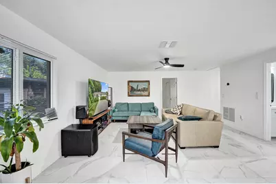 830 NW 19th Terrace, Fort Lauderdale, FL 33311 - Photo 8