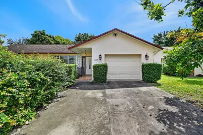 1102 Westchester Drive E, West Palm Beach, FL 33417 - Photo 2
