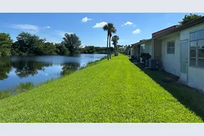153 Lake Anne Drive, West Palm Beach, FL 33411 - Photo 4