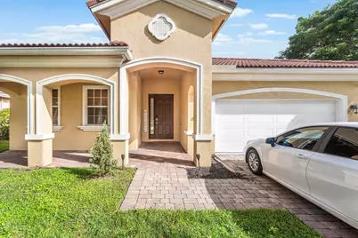 6855 Osage Circle, Greenacres, FL 33413 - Photo 4